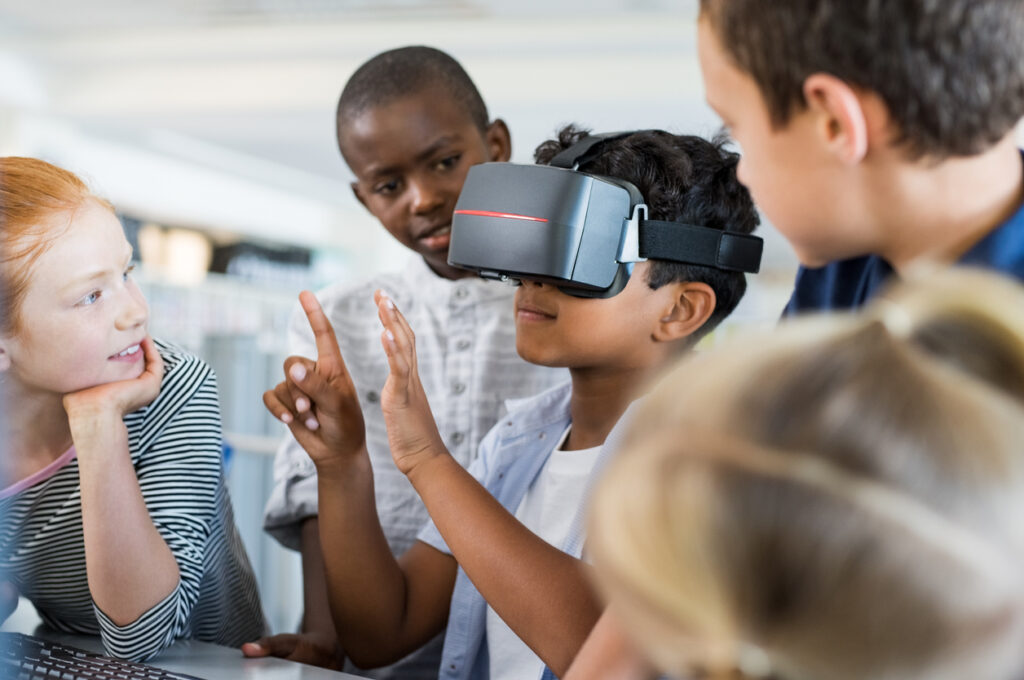 TOP 10 COMPANIES WORKING ON EDUCATION IN VIRTUAL REALITY AND AUGMENTED REALITY